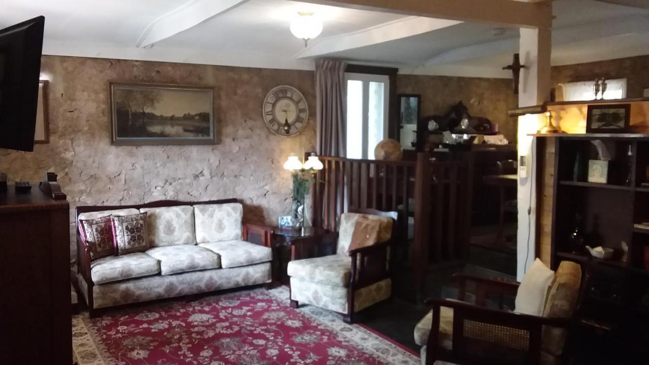 A La Folly Too The Old Workshop Bed & Breakfast Murray Bridge Exterior photo