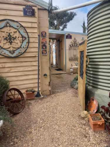 A La Folly Too The Old Workshop Bed & Breakfast Murray Bridge Exterior photo